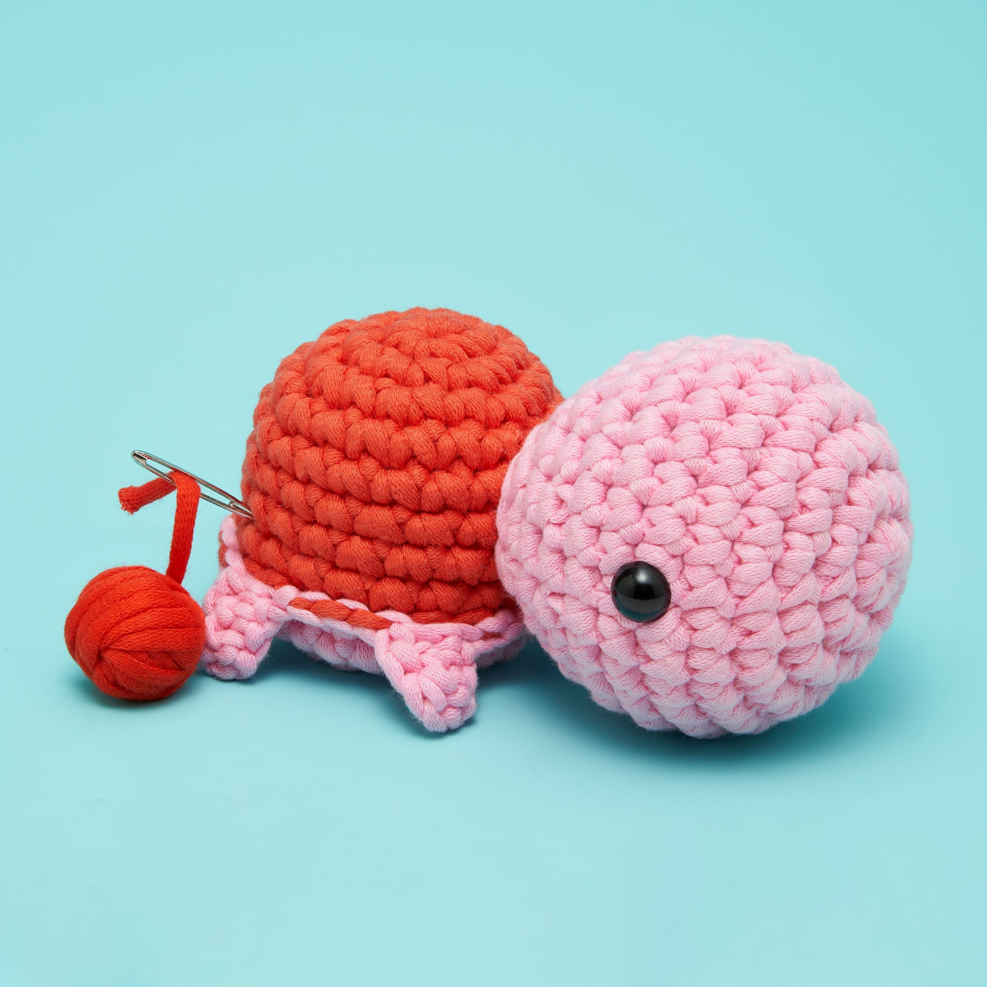 Emilio the Turtle Pink Crochet Kit - Image 2