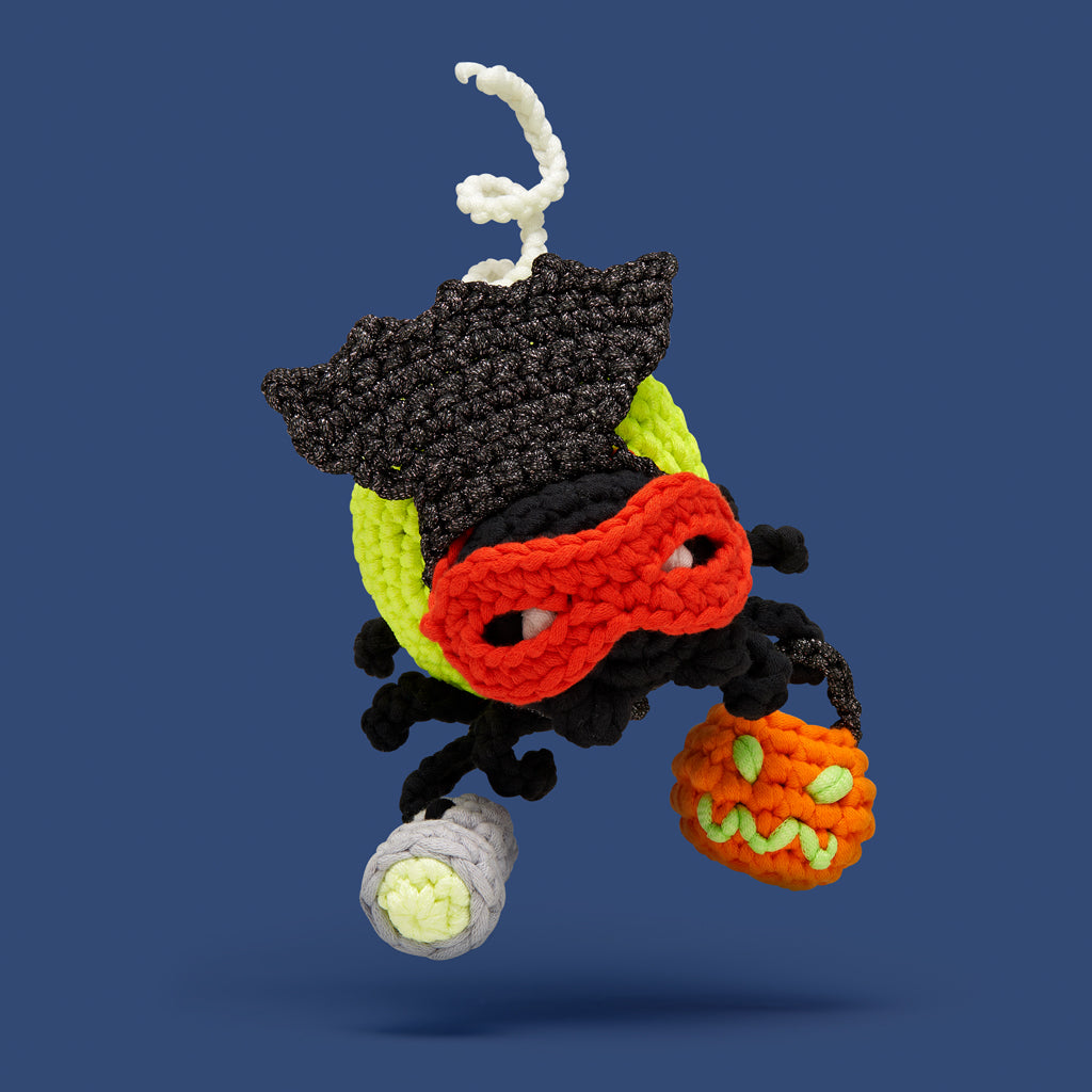 Tiny Halloween Cape Accessory Kit - Image 2